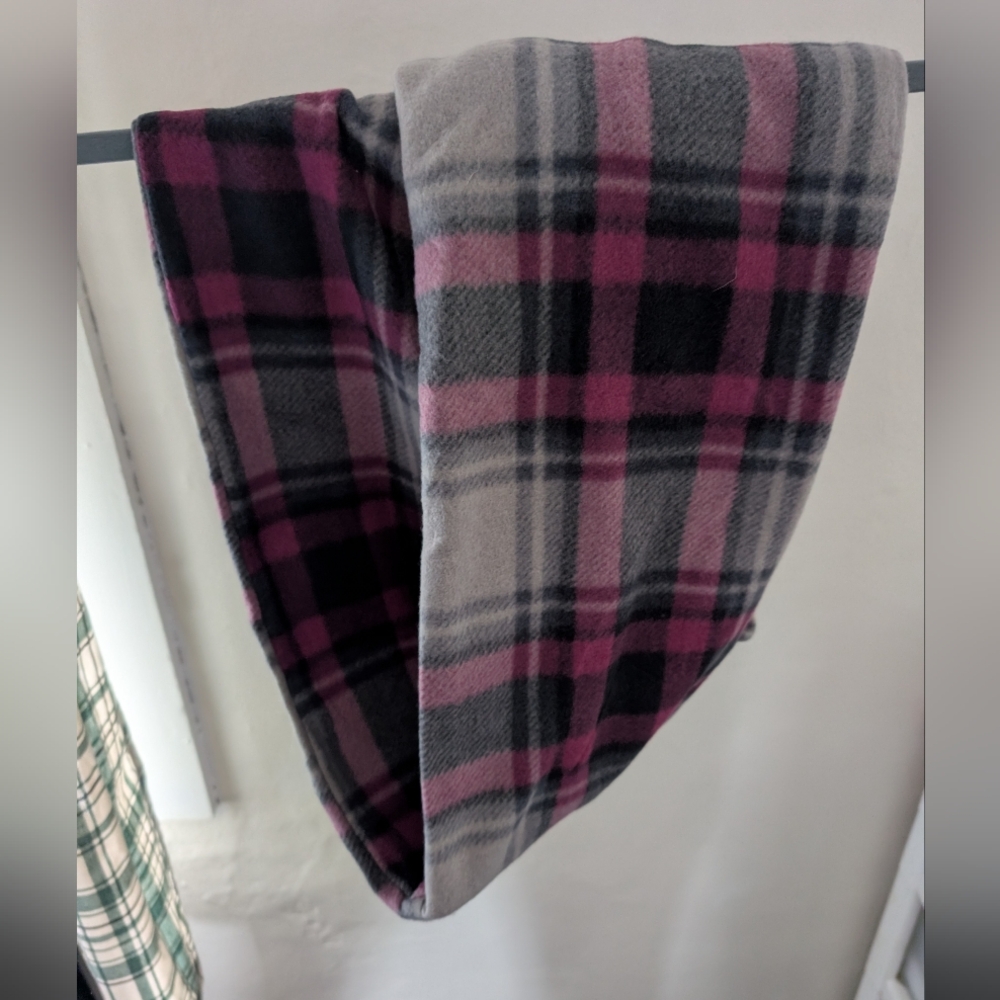 Plaid infinity scarf with zipper pocket